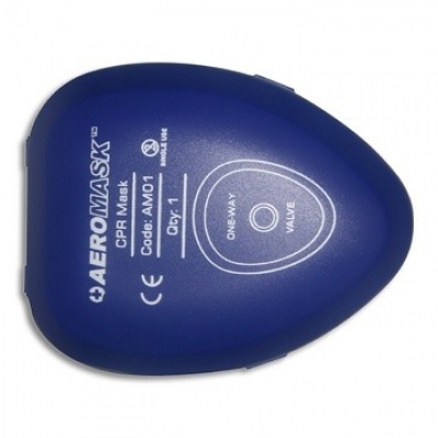 CPR MASK POCKET SIZE IN PLASTIC CLAM SHELL WITH OXYGEN PORT
